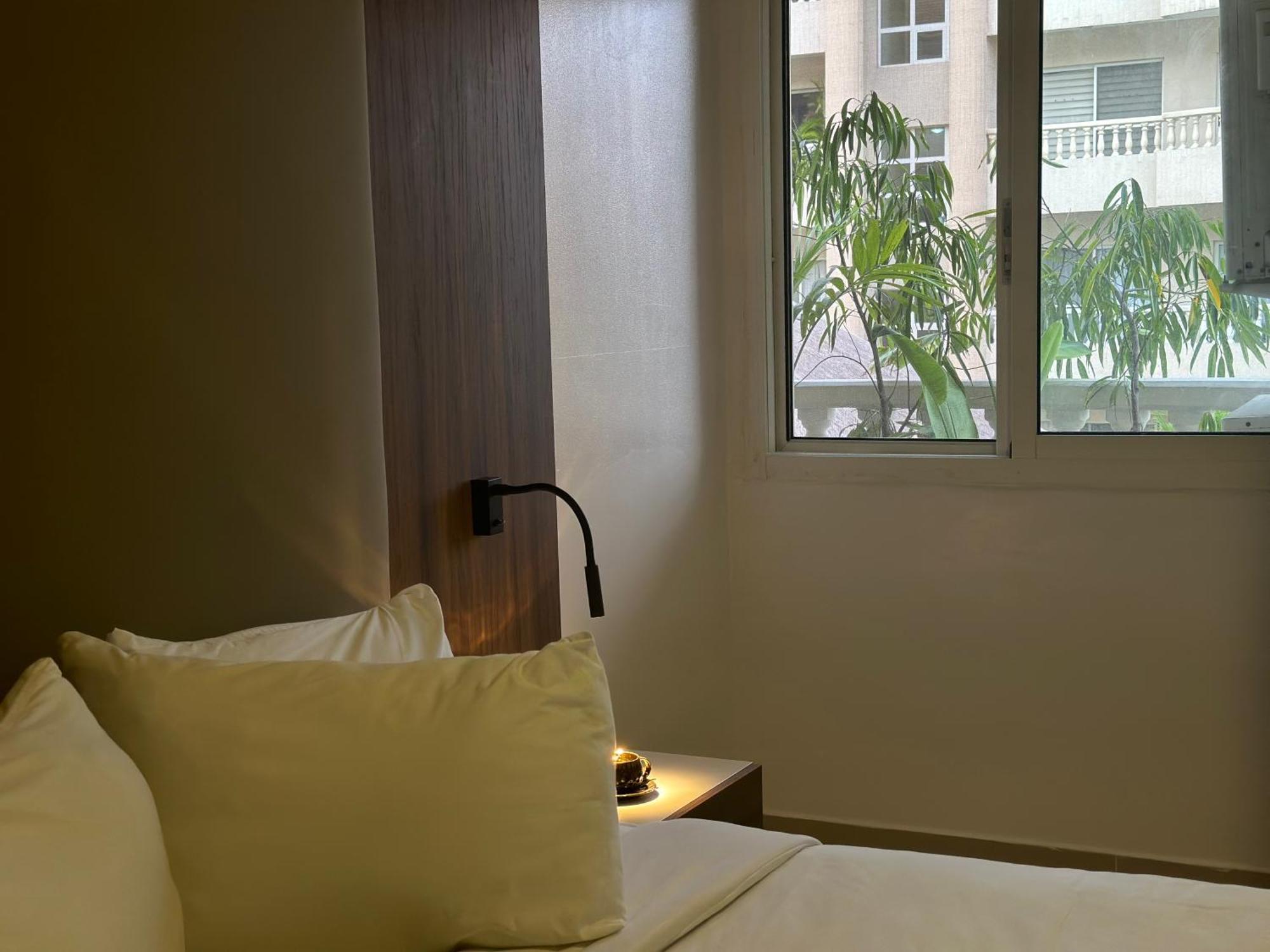 Guided Hospitality - Luxury Accommodations Лагос Екстериор снимка